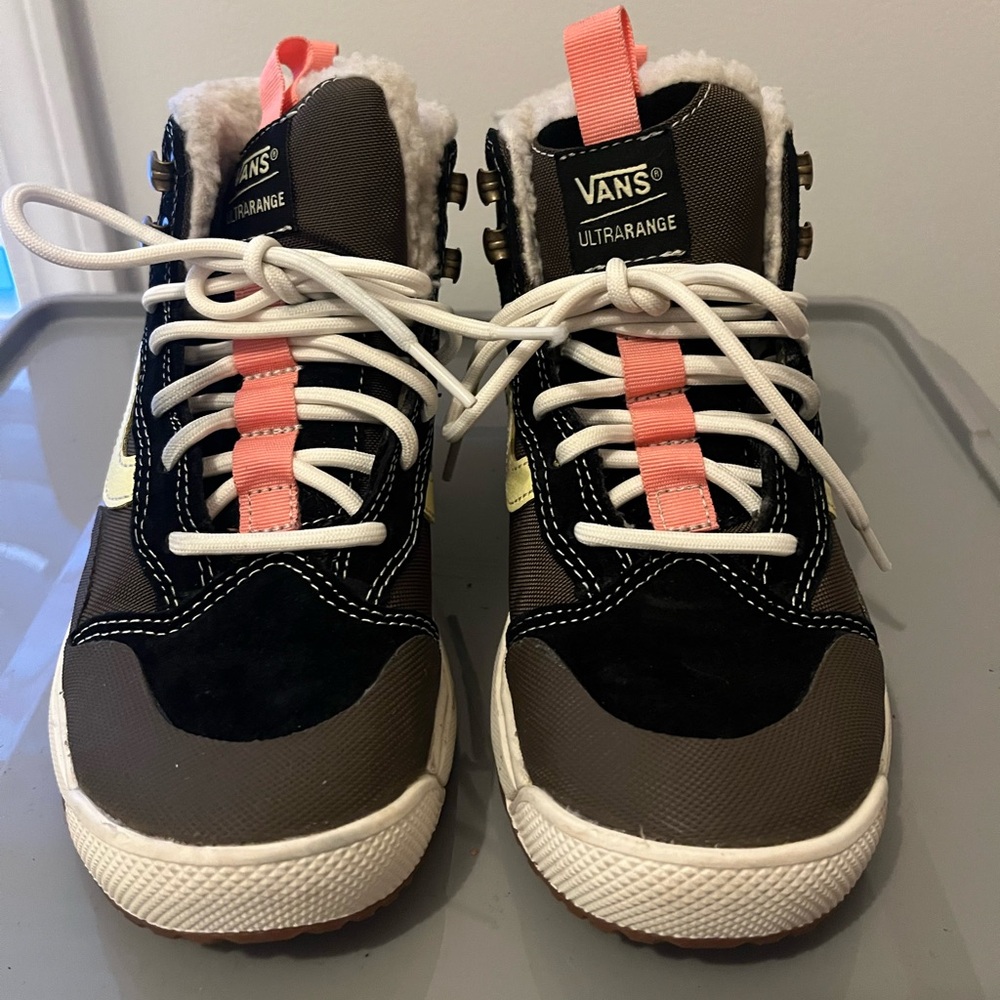 Vans Ultra Range Exo Hi MTE